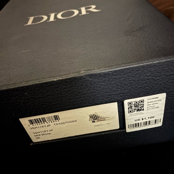 Christian Dior wore once size 7.5 woman’s - Picture 2 of 2